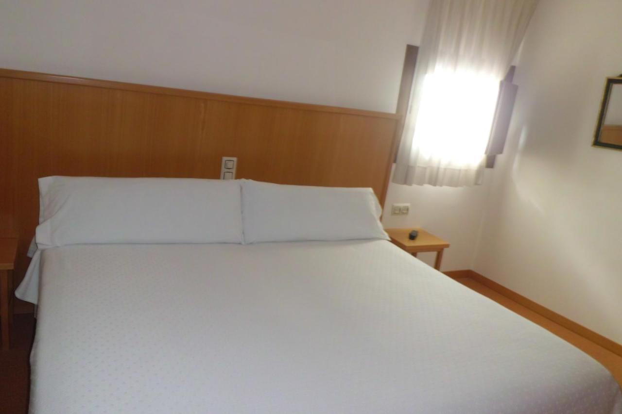 Hostal Palouet De Segarra Luaran gambar