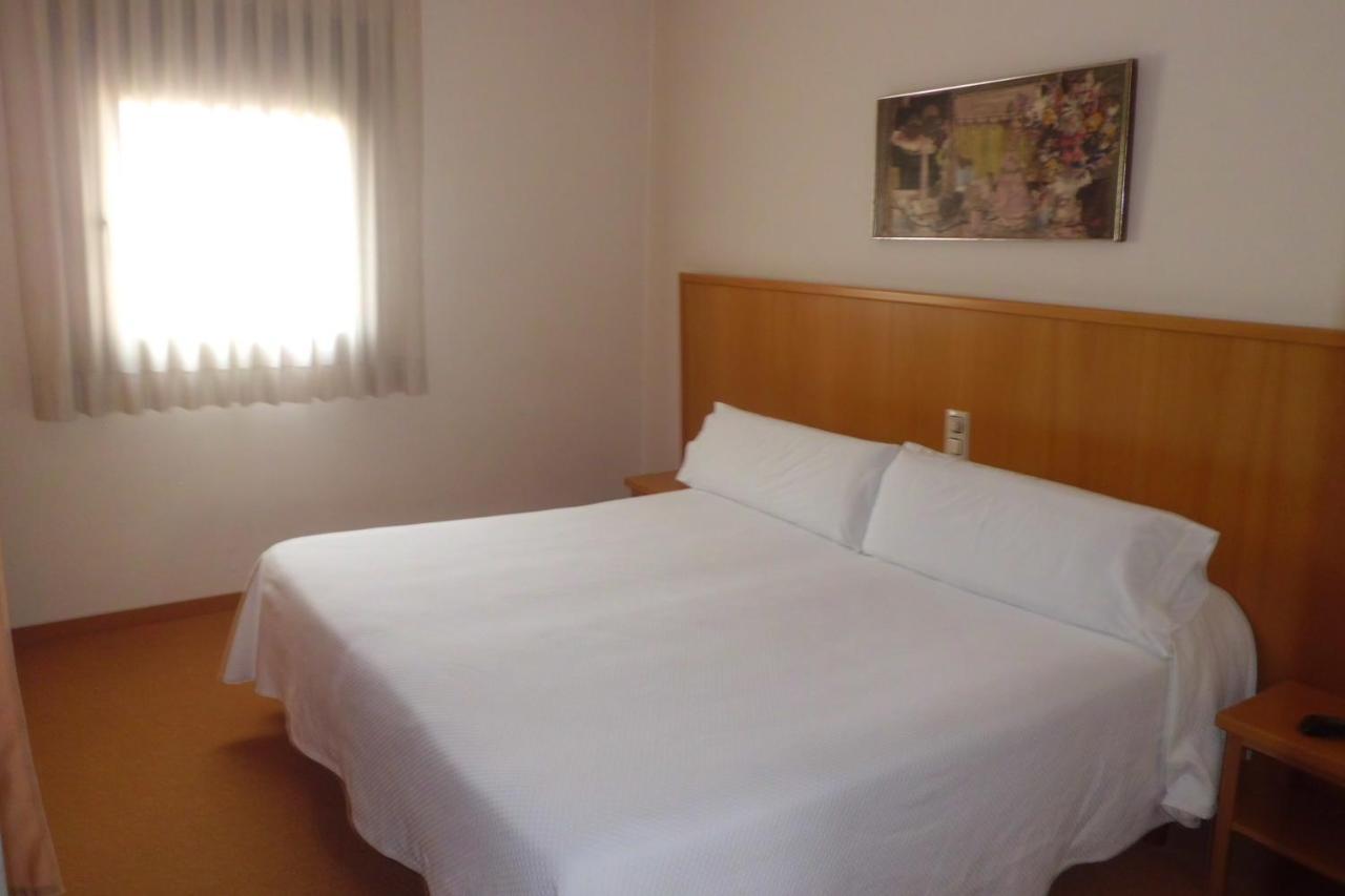Hostal Palouet De Segarra Luaran gambar