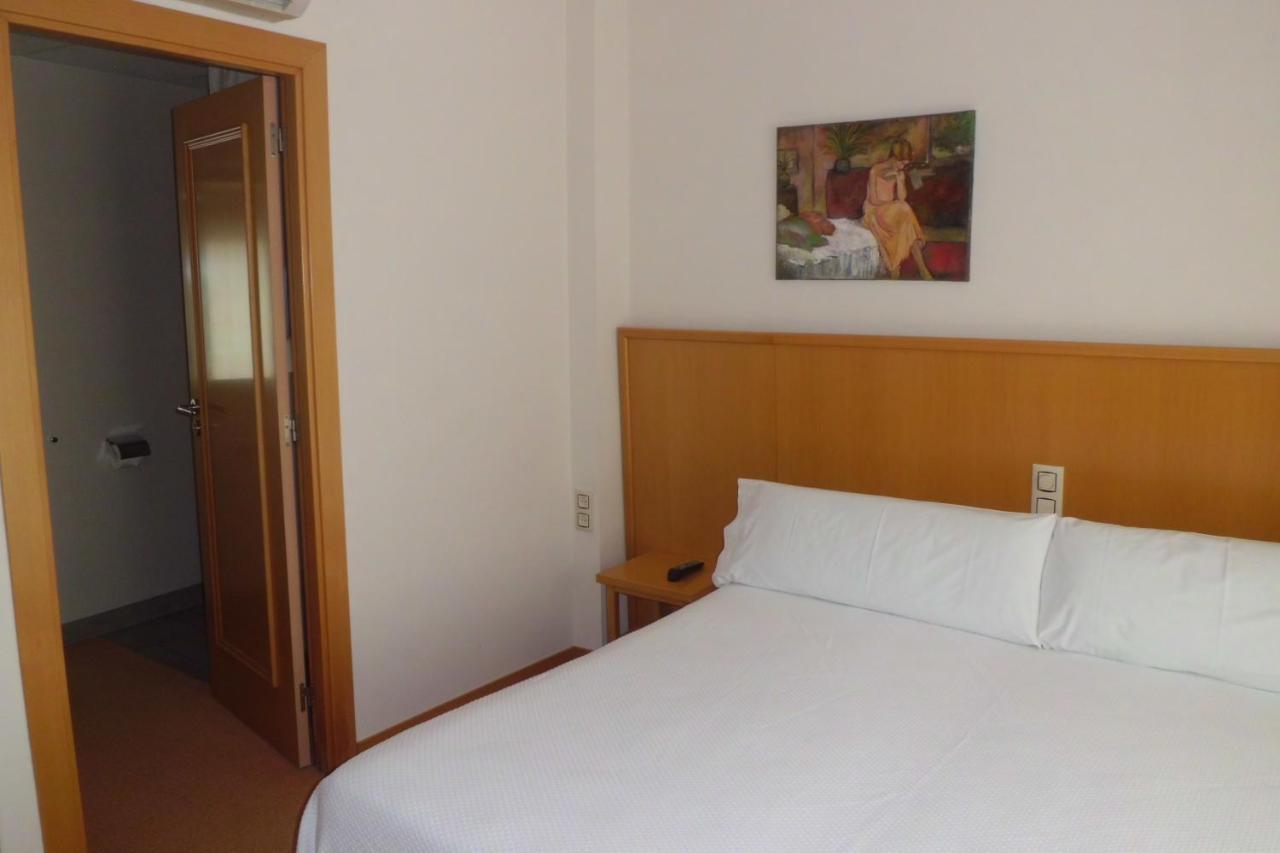 Hostal Palouet De Segarra Luaran gambar