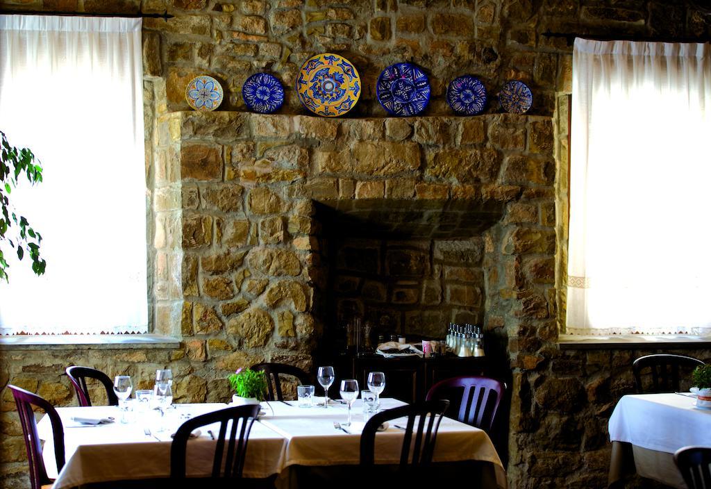 Hostal Palouet De Segarra Luaran gambar